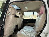 Toyota Land Cruiser VX 2025